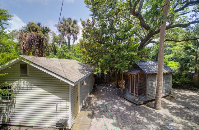 208 E Cooper Avenue, Folly Beach, SC 29439
