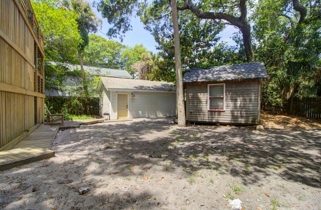208 E Cooper Avenue, Folly Beach, SC 29439