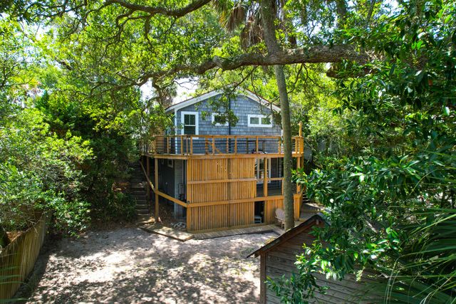 208 E Cooper Avenue, Folly Beach, SC 29439