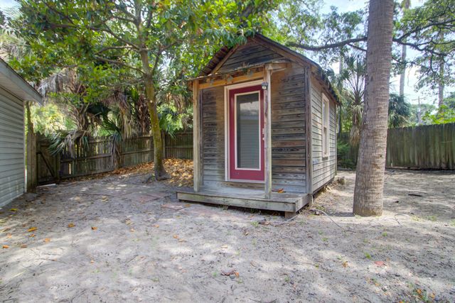 208 E Cooper Avenue, Folly Beach, SC 29439