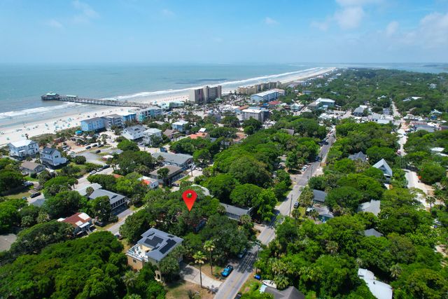 208 E Cooper Avenue, Folly Beach, SC 29439