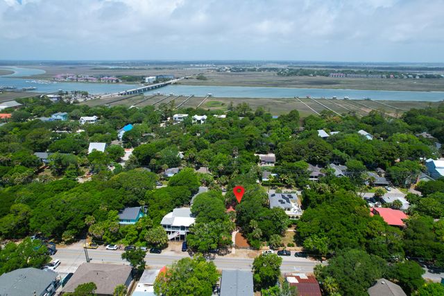208 E Cooper Avenue, Folly Beach, SC 29439