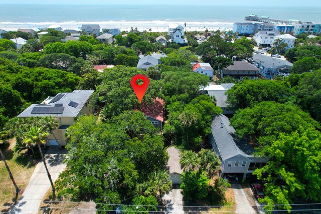 208 E Cooper Avenue, Folly Beach, SC 29439