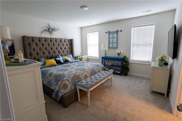 104 Dillon Street, Winston-salem, NC 27107