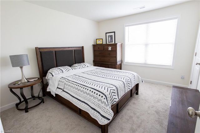 104 Dillon Street, Winston-salem, NC 27107