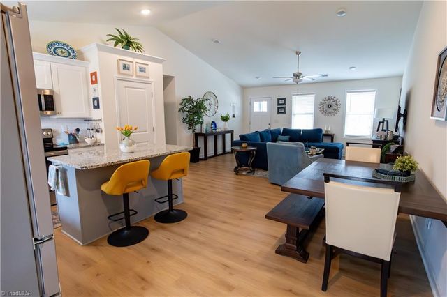 104 Dillon Street, Winston-salem, NC 27107