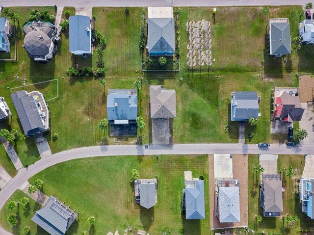 22901 Buena Street, Galveston, TX 77554