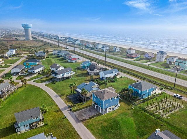 22901 Buena Street, Galveston, TX 77554