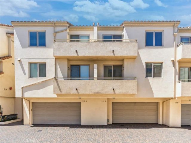 311 Kansas Street B, El Segundo, CA 90245