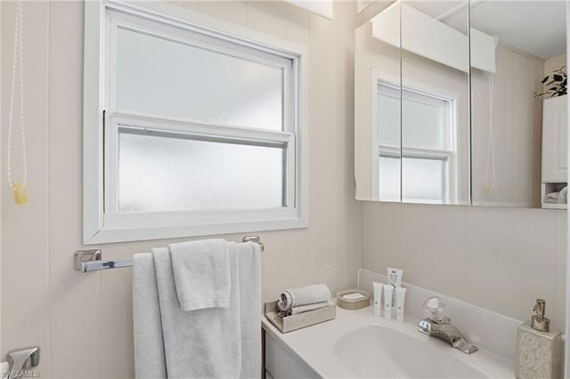 24 Cheyenne TRL # 167, Naples, FL 34113