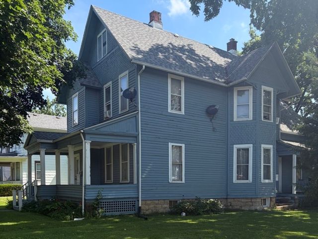 432 S 4th Street, Aurora, IL 60505