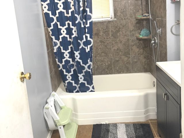 432 S 4th Street, Aurora, IL 60505