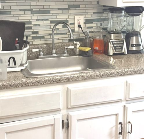 432 S 4th Street, Aurora, IL 60505