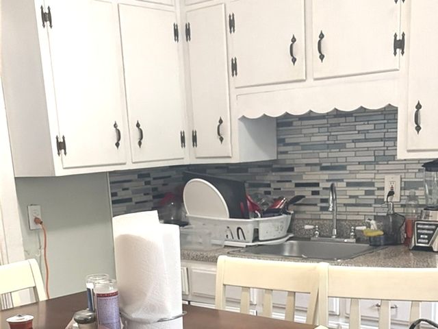 432 S 4th Street, Aurora, IL 60505