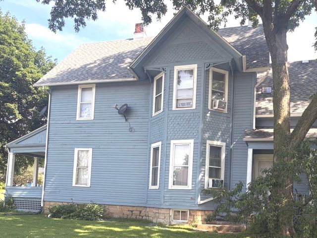 432 S 4th Street, Aurora, IL 60505