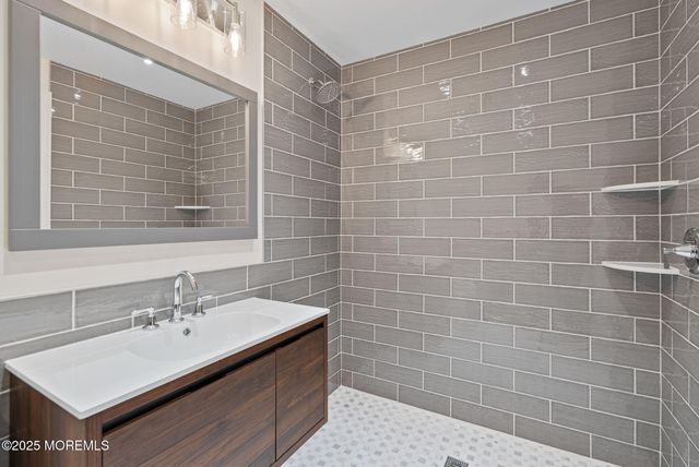 458 Newtons Corner Road, Howell, NJ 07731