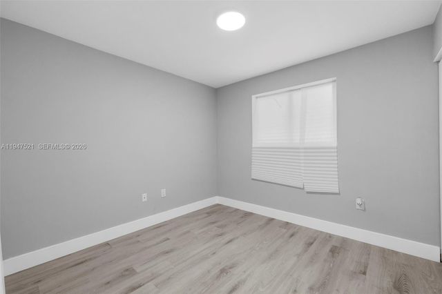 1011 NE 196th St, Miami, FL 33179