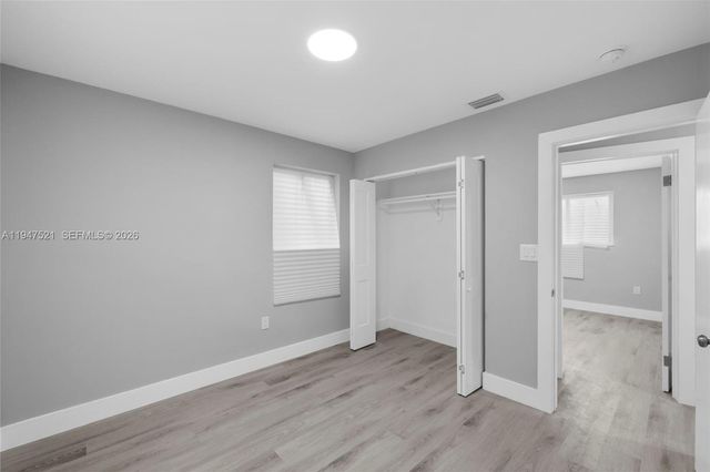 1011 NE 196th St, Miami, FL 33179