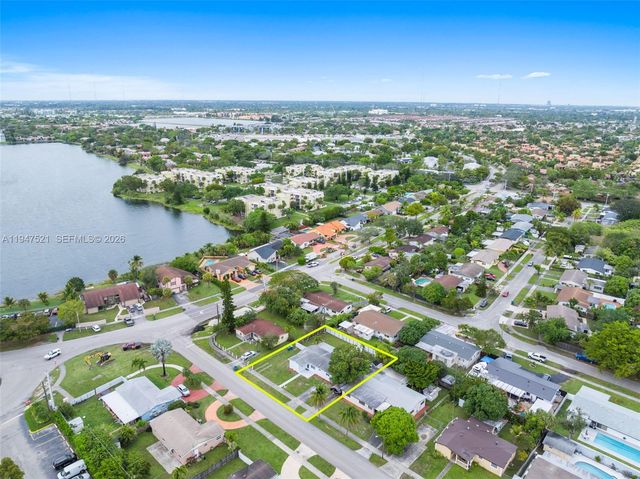 1011 NE 196th St, Miami, FL 33179