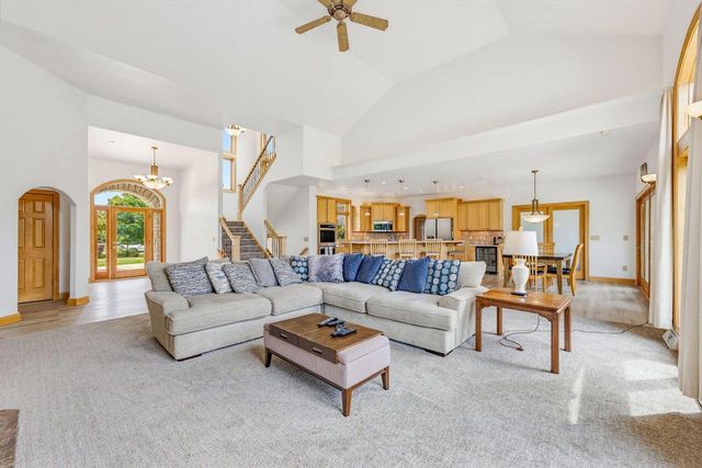 N33W33201 Maplewood ROAD, Nashotah, WI 53058