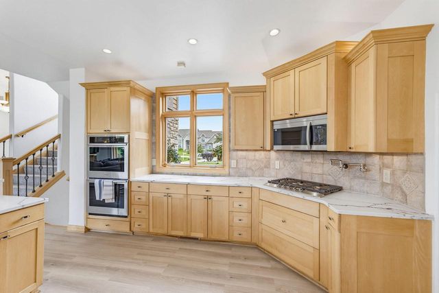 N33W33201 Maplewood ROAD, Nashotah, WI 53058