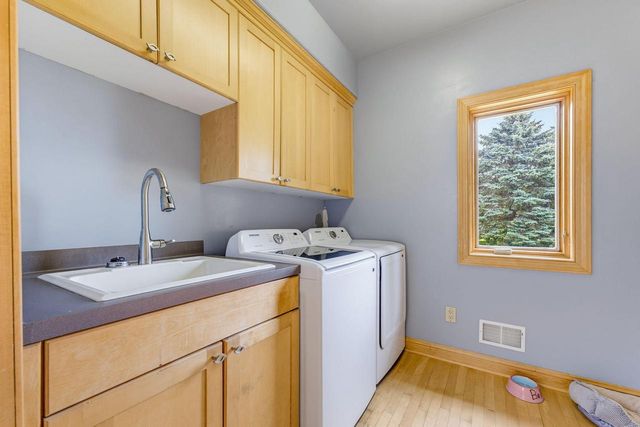 N33W33201 Maplewood ROAD, Nashotah, WI 53058
