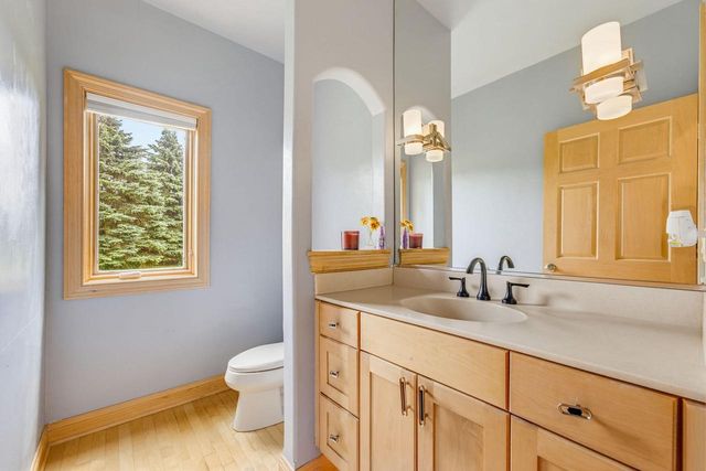 N33W33201 Maplewood ROAD, Nashotah, WI 53058