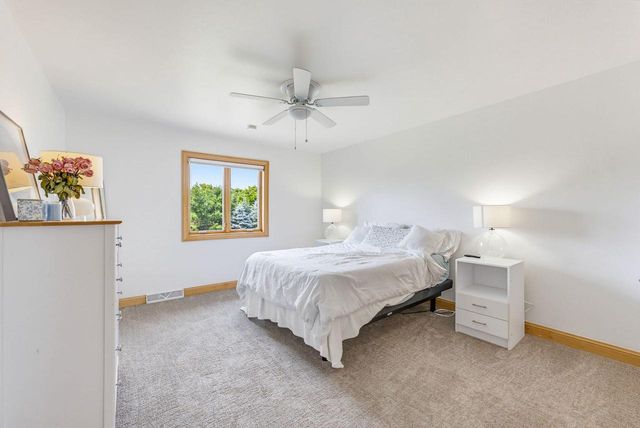 N33W33201 Maplewood ROAD, Nashotah, WI 53058
