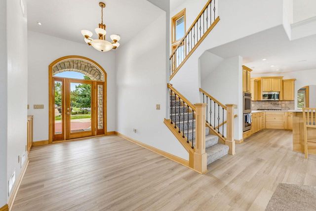 N33W33201 Maplewood ROAD, Nashotah, WI 53058