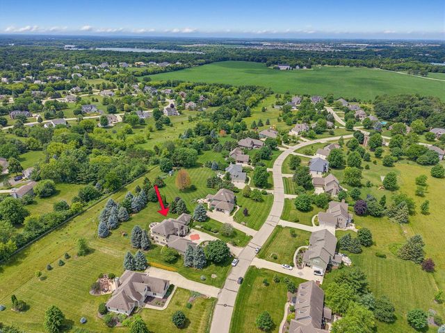 N33W33201 Maplewood ROAD, Nashotah, WI 53058