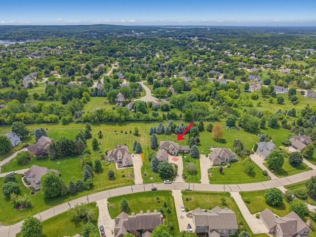 N33W33201 Maplewood ROAD, Nashotah, WI 53058