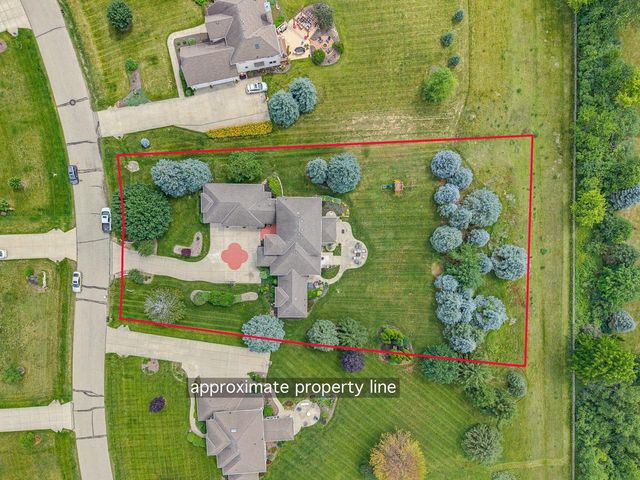N33W33201 Maplewood ROAD, Nashotah, WI 53058