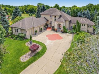 N33W33201 Maplewood ROAD, Nashotah, WI 53058