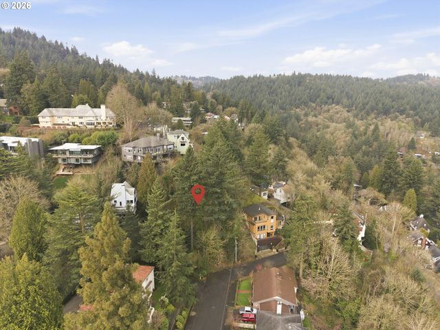 2900 Nw FAIRFAX Ter, Portland, OR 97210