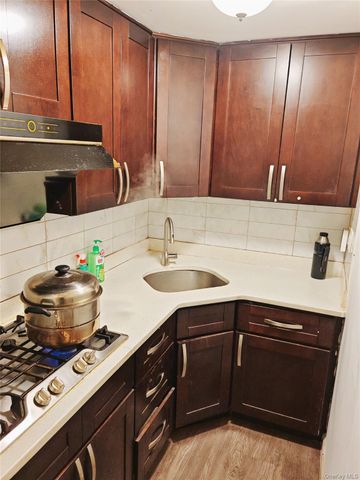 13239 Pople Avenue 2A, Flushing, NY 11355