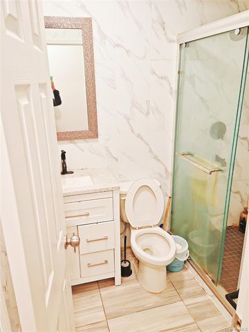 13239 Pople Avenue 2A, Flushing, NY 11355