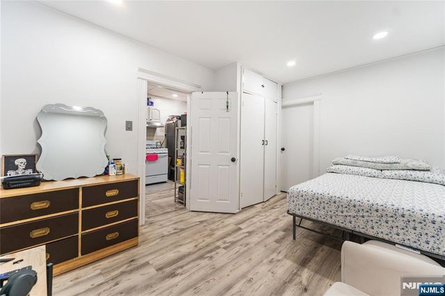 6016 Monroe Place, West New York, NJ 07093