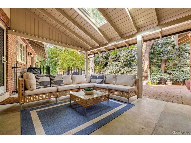 2901 E Floyd Dr, Denver, CO 80210