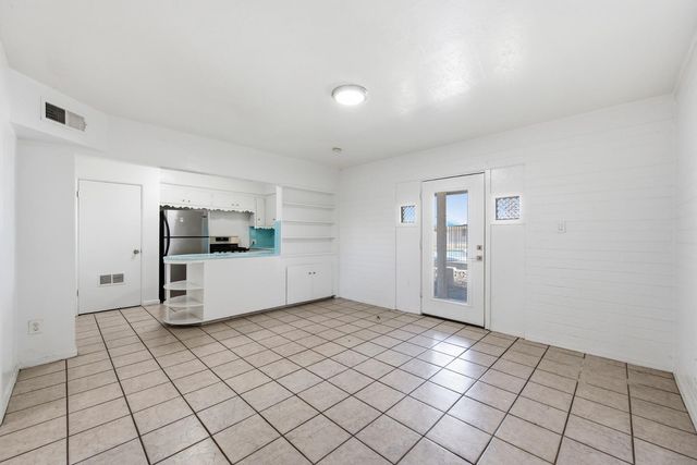 3615 N 15th Avenue Apt 17, Phoenix, AZ 85015