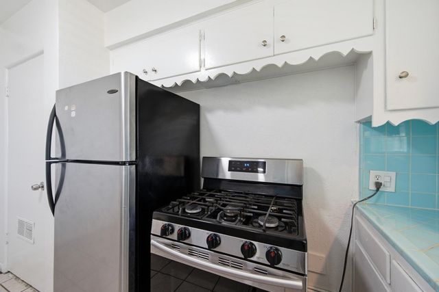 3615 N 15th Avenue Apt 17, Phoenix, AZ 85015