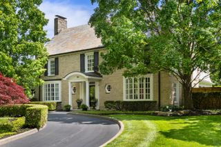 36 Ashbourne Road, Columbus, OH 43209
