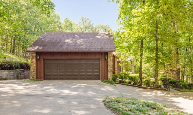 16501 Burlingame Road, Little Rock, AR 72223