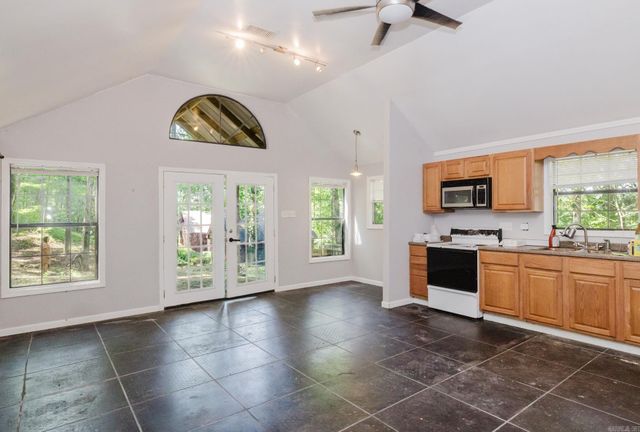16501 Burlingame Road, Little Rock, AR 72223