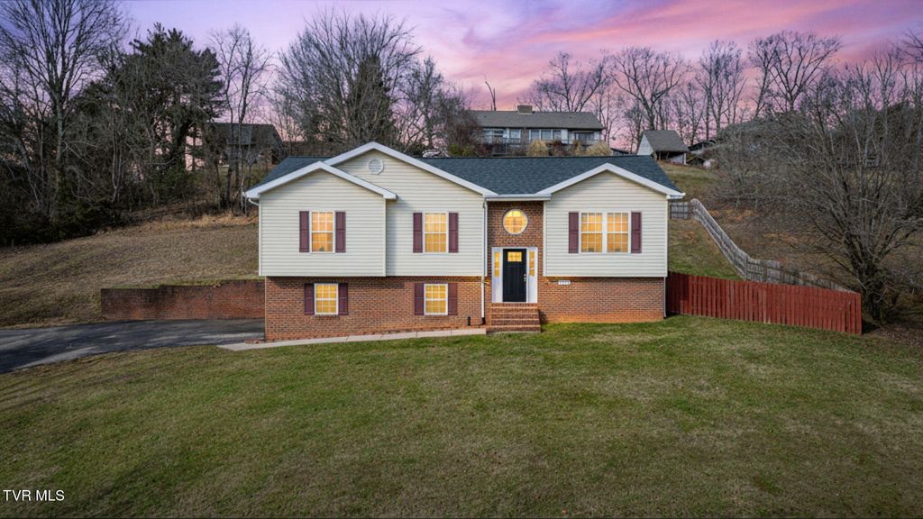4329 Morning Star Drive, Kingsport, TN 37664