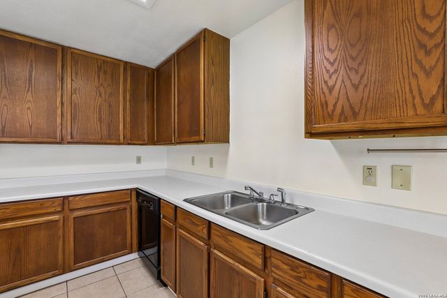 8107 Brisbane, Converse, TX 78109