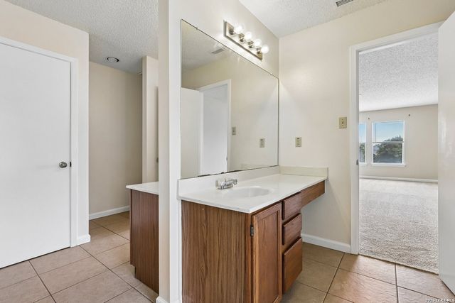 8107 Brisbane, Converse, TX 78109