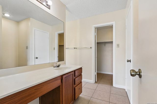 8107 Brisbane, Converse, TX 78109