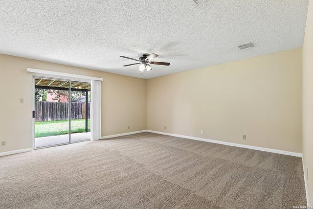 8107 Brisbane, Converse, TX 78109