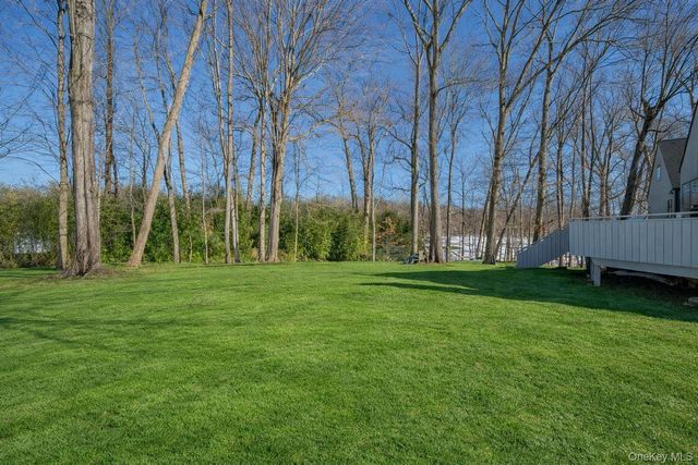 20 Ponds Lane, Purchase, NY 10577