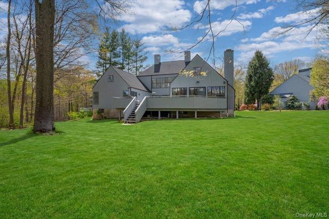 20 Ponds Lane, Purchase, NY 10577
